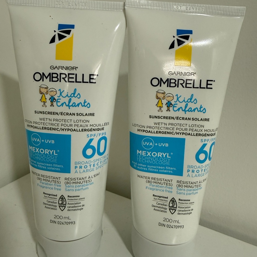 Garnier Ombrelle Kids Sunscreen Lotion SPF 60 - Brand New Expiry 06/2027
